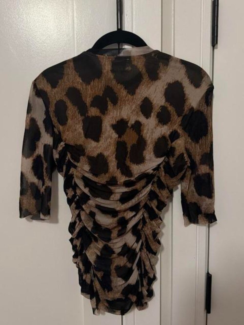 Ganni leopard print top with ruched detailing #leopardprint #ruched - Picture 3 of 3